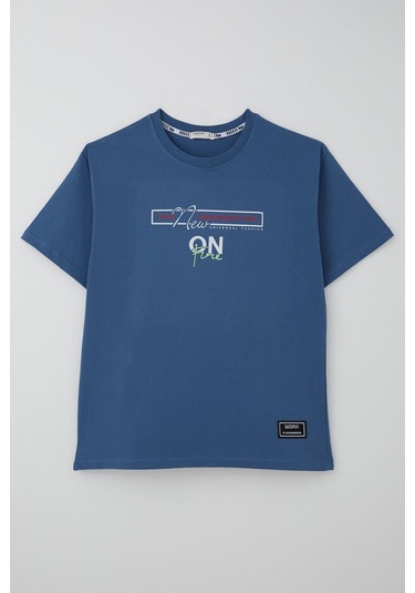 Breeze Erkek Çocuk Tişört Yazı Baskılı Arma Detaylı 9-14 Yaş, İndigo Indigo