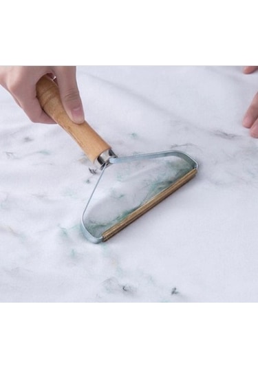 Elbise Tiftik Ve Tüy Toplama Aleti Demir Ahşap