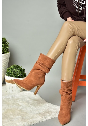 Fox Shoes R404020302 Taba Süet İnce Topuklu Büzgülü Kadın Bot Taba