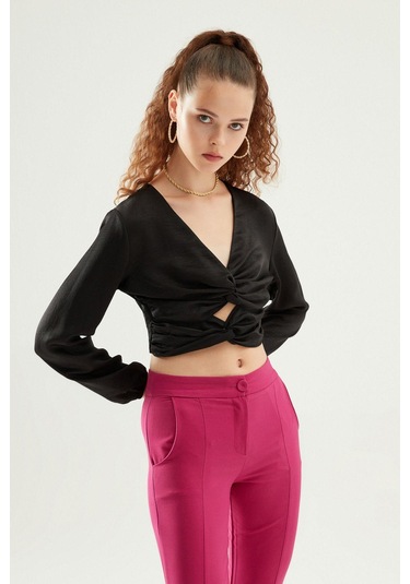 Dekolte Detaylı V Yaka Bluz Siyah-1776 Siyah