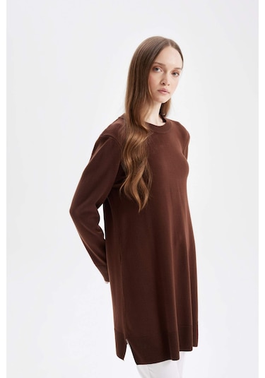 Defacto Regular Fit Bisiklet Yaka Yandan Yırtmaçlı Basic Düz Kazak Tunik H3431AZ24AUBN468 Kahverengi