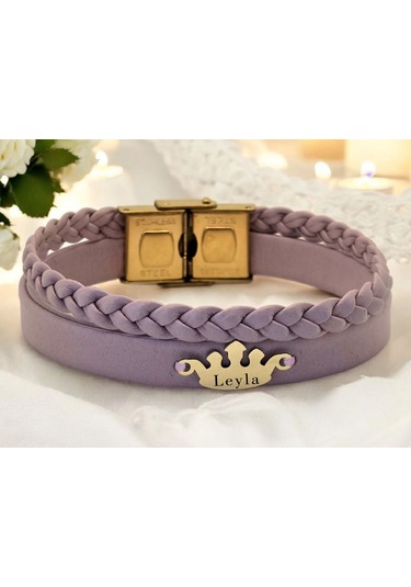 Archin Leyla İsmine Özel Doğal Mor Derili Taç Figürlü 14 Ayar Altın Plakalı Hediye Bileklik-637isim Leyla