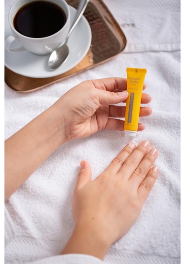 Mini Nourishing Cuticle Cracker - Mini Besleyici Tırnak & Kütikül Bakım Kalemi - 15 Ml