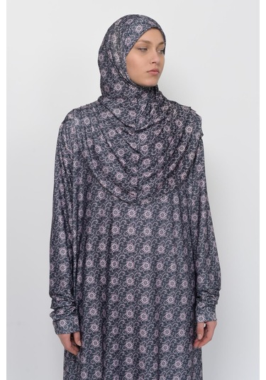 Pratik Tek Parça Güneş Desenli Kollu Tak Çıkar Başörtülü Likralı Tesettür Namaz Elbisesi 990-0302 Siyah