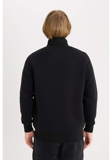 DeFacto Boxy Fit Dik Yaka Baskılı İçi Yumuşak Tüylü Hırka E1367AX25SPBK81