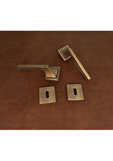 Karo Mat Antik Sarı Kare Rozetli Zamak Oda Kapı Kolu 1 Takım