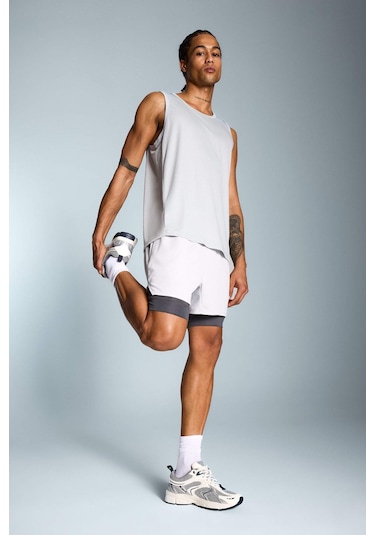 DeFactoFit Slim Fit Dar Kesim Sporcu Taytlı Şort E2760AX25SMGR184