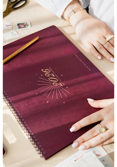 2026 Masaüstü Planlayıcı Takvim 24x34 Cm - Bordo