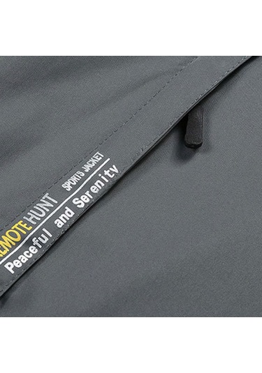 Kadın Açık Spor Tek Katmanlı Stormsuit Aşınmaya Dayanıklı Su Geçirmez Rüzgar Geçirmez Mont Siyah