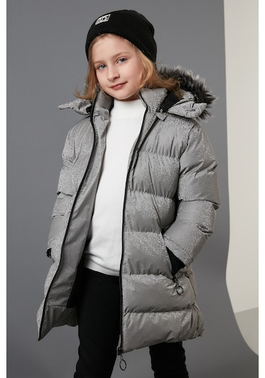Lela Yakası Suni Kürklü Peluş Astarlı Çıkarılabilir Kapüşonlu Dar Kesim Kışlık Kız Çocuk Mont 5760002 Silver