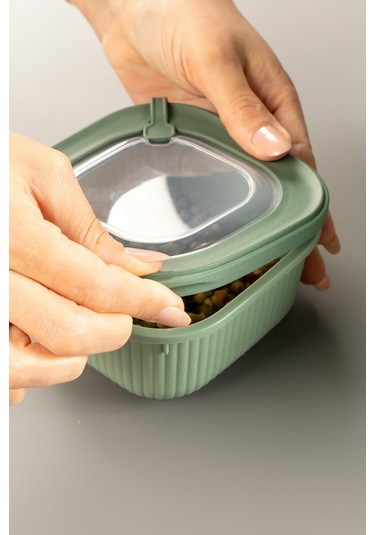 Kare 3 Parça Vakumlu Sızdırmaz Hava Almaz Saklama Kabı Seti Yeşil 1800/1100/600 Ml Yeşil