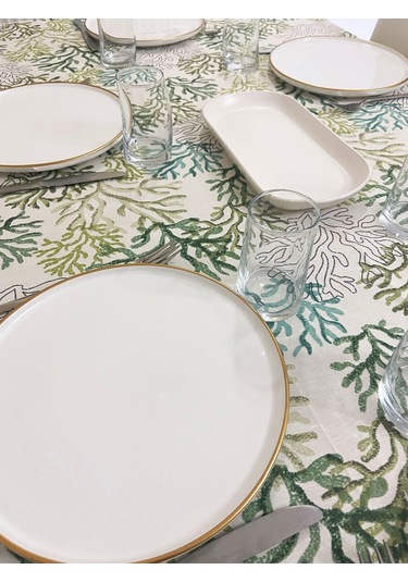 Sıvı Geçirmez Dertsiz Masa Örtüsü Yeşil Mercan Desenli