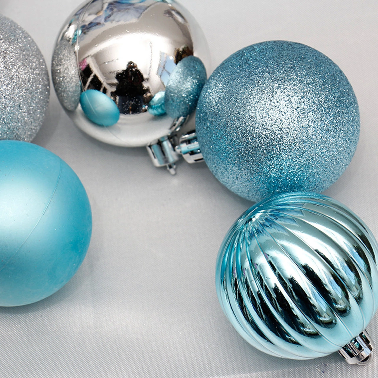 Hombey 4cm Mavi Noel Topları Seti - 34 Adet Polistiren Ağaç Dekorasyonu