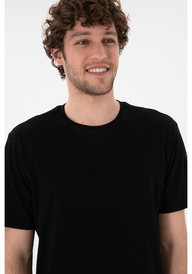 U.S. Polo Assn. Erkek Regular Fit Bisiklet Yaka Siyah Basic Tişört 50305985-VR046 U.S. Polo Assn. Erkek Regular Fit Bisiklet Yaka Siyah Basic Tişört 50305985-VR046