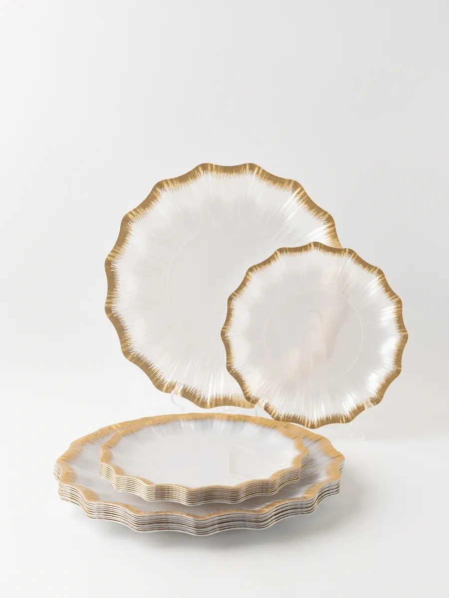 Family Co. Tek Kullanımlık Plastik Tabaklar. 20'li Paket. 415041944 100 adet