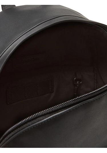 Calvin Klein Mono Baskılı Erkek Sırt Çantası Lv04d3187gub1 Siyah