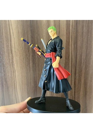 One Piece Roronoa Zoro Anime Aksiyon Figürü - 18 Cm Detaylı Model