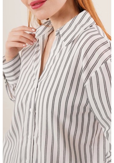 Çift Çizgi Geçişli Düğmeli Gri Gömlek Gri
