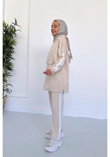 Kanguru Cep Şerit Detay İki İplik Takım - Bej