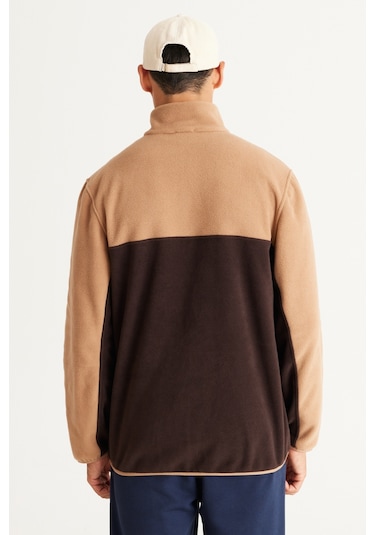 AC&Co / Altınyıldız Classics Erkek Sutlu Kahve-kahve Anti-pilling Tüylenme Yapmayan Standart Fit Bato Yaka İçi Polarlı Çift Renk Polar Sweatshirt Sütlü Kahverengi