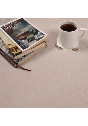 Tavşan Tüyü Dekoratif Ultra Yumuşak Post Peluş Kaymaz Halı Vizon