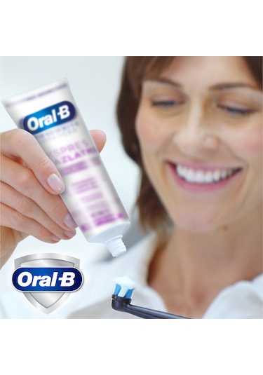 Oral-B Pro 3D White Advanced Ekspres Beyazlatma Diş Macunu 75 ML