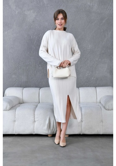 Kadın Bisiklet Yaka Yırtmaçlı Kazak Etek İkili Triko Takım Taş