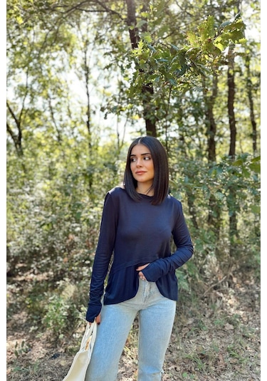 Kadın Laci Elleri Eldiven Detaylı, Asimetrik Kesim, Bisiklet Yaka, Eteği Pliseli, Salaş Spor Bluz Lacivert Kadın Laci Elleri Eldiven Detaylı, Asimetrik Kesim, Bisiklet Yaka, Eteği Pliseli, Salaş Spor Bluz Lacivert