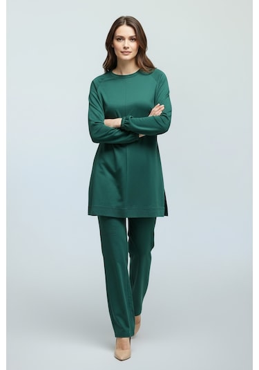 Kadın Tunik Önü Dikişli Altı Bantlı Pantolonun Beli Lastikli Önü Dikişli İkili Takım Zümrüt