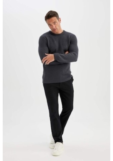 DeFacto Standart Fit Normal Kesim Bisiklet Yaka Dokulu Triko Kazak C8814AX24WNAR184