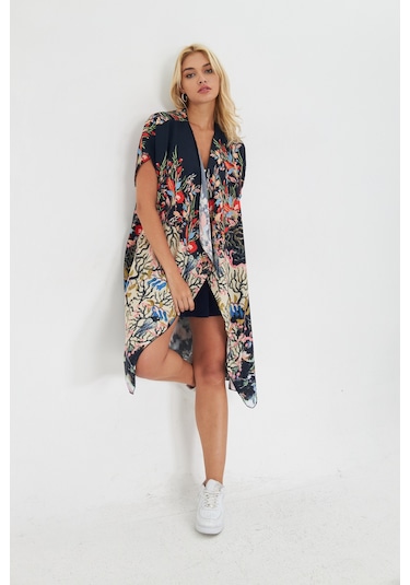 Kutaf Lacivert Çiçek Desenli Düşük Kollu Kimono Lacivert