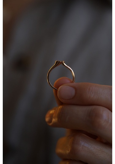 Yenigün Kuyumculuk 14 Ayar Altın Kadın Sarmal Taşlı Rose Yüzük Yzk28582