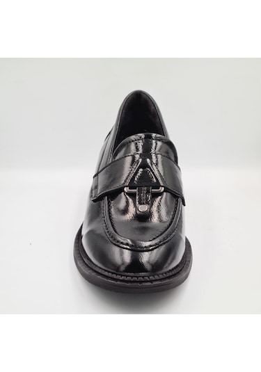 Mammamia D25ka-7210 Siyah Rugan Hakiki Deri Kalın Topuklu 4cm Kadın Casual Klasik Ayakkabı Siyah Rugan