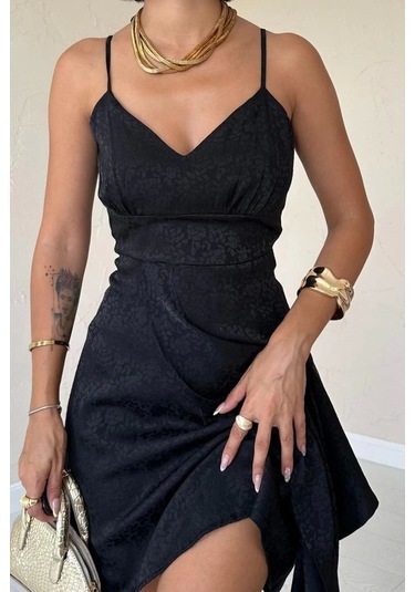 Siyah Jakarlı Asimetrik Elbise Siyah