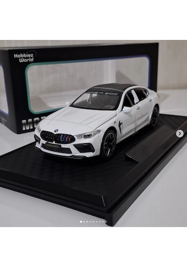 Hobbiez World 1:24 BMW Yeni Kasa Diecast Model Araba