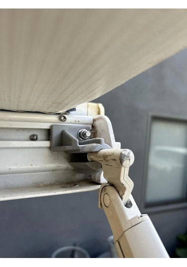 Fiamma F45s Sağ Ayak Döner/mafsal Braketi Yedek Parça