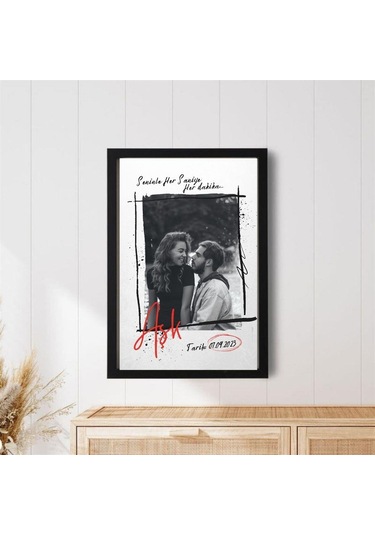Kişiye Özel Resimli Seninle Hersaniye Aşk Tasarımlı Yapışkanlı Sök Tak Çerçeve 20 X 30