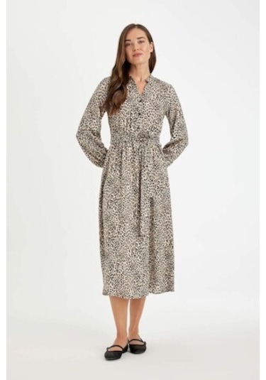 Defacto Apaş Yaka Leopar Desenli Düğmeli Uzun Kollu Viskon Kemerli Maxi Elbise D1070AX24AUER37 Defacto Apaş Yaka Leopar Desenli Düğmeli Uzun Kollu Viskon Kemerli Maxi Elbise D1070AX24AUER37