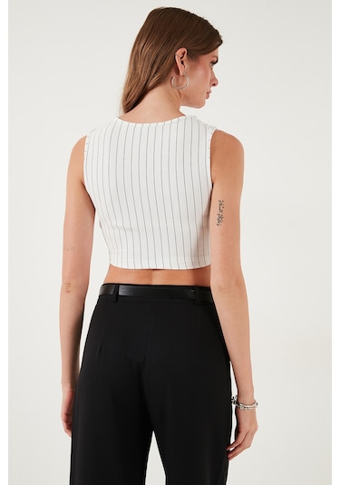 Lela Slim Fit Kalp Yaka Düğmeli Kalın Askılı Crop Bayan Yelek 5865497 Siyah Çizgili