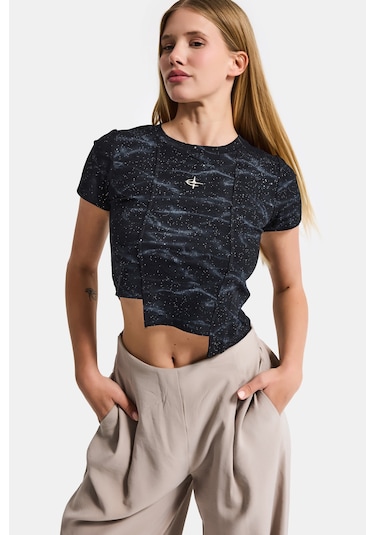 Itsbasic Kadın Siyah W5 Aksesuar Detaylı Asimetrik Kesim Crop Top