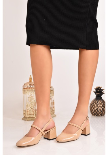 Kadın Rugan Klasik Topuklu Ayakkabı Bej