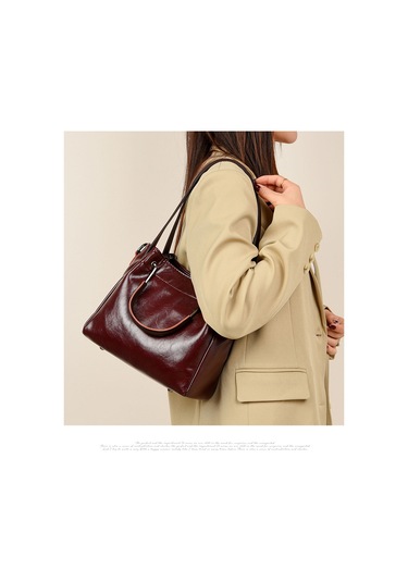 Jian Fan Elçantasıüstü Düzey Doku Tek Omuzlu Çaprazçanta Kahverengi