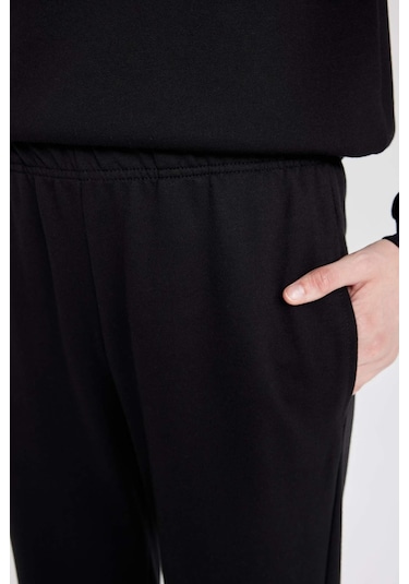 Defacto Beli Paçası Lastikli Cepli Uzun Boy Basic Düz Jogger Eşofman Altı D6646AX24WNBK81 Siyah