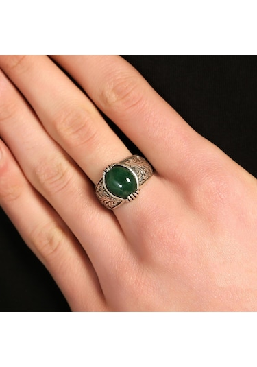 925 Ayar Gümüş Yeşil Akik Taşlı Işlemeli Erkek Yüzük