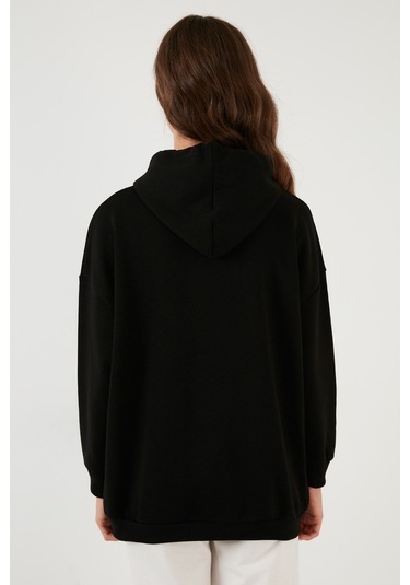 Lela Regular Fit Pamuklu Kapüşonlu Yaka Şardonlu Kışlık Bayan Sweat 5863854 Siyah Lela Regular Fit Pamuklu Kapüşonlu Yaka Şardonlu Kışlık Bayan Sweat 5863854 Siyah