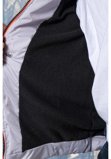 Designed Kapüşonlu Içi Polar Astarlı Erkek Çocuk Şişme Mont