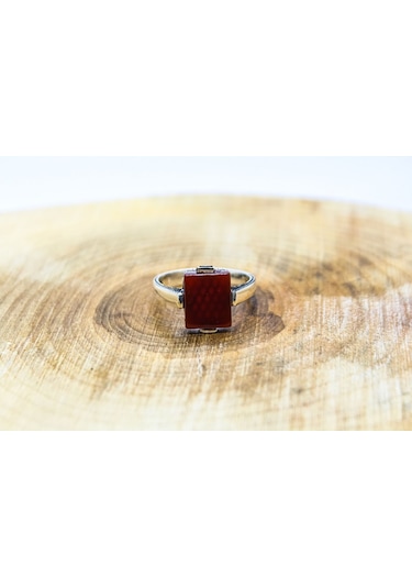 Gümüş Sade Kare Model Akik Taşlı Yüzük
