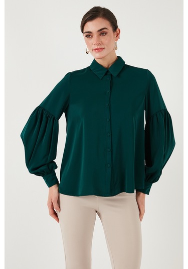 Lela Regular Fit Dikiş Detaylı Düz Yaka Balon Kol Bayan Gömlek 611Go00003 Zümrüt