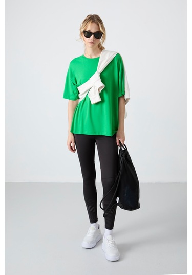 Tommy Life Yeşil Penye Modal Yumuşak Tuşeli Oversize Fit Basic Kadın T-shirt- 97285 Yeşil