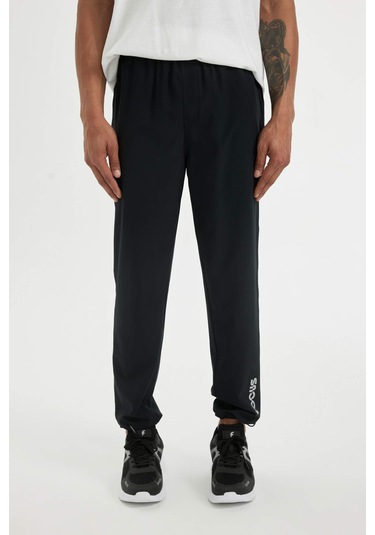 DeFactoFit Slim Fit Dar Kesim Çift Cepli Dokuma Sporcu Jogger C2833AX24SMBK81